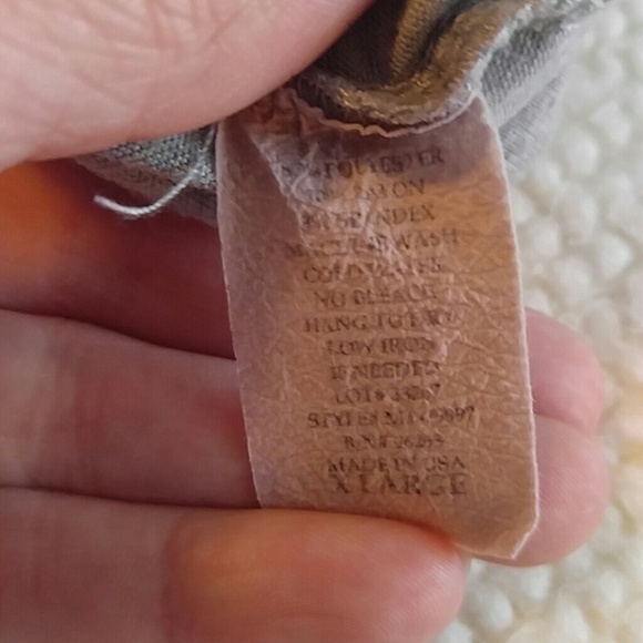 Gray maternity shirt - Picture 6 of 6